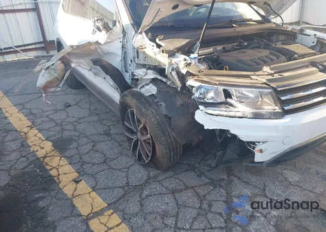 2021 Volkswagen Tiguan 2.0T Se/2.0T Se R-Line Black/2.0T Sel z USA, uszkodzony, nr VIN 3VV3B7AXXMM046628